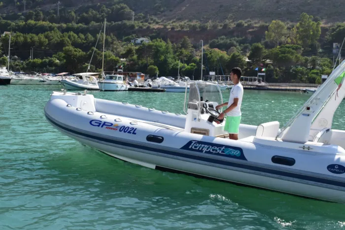 TEMPEST 750